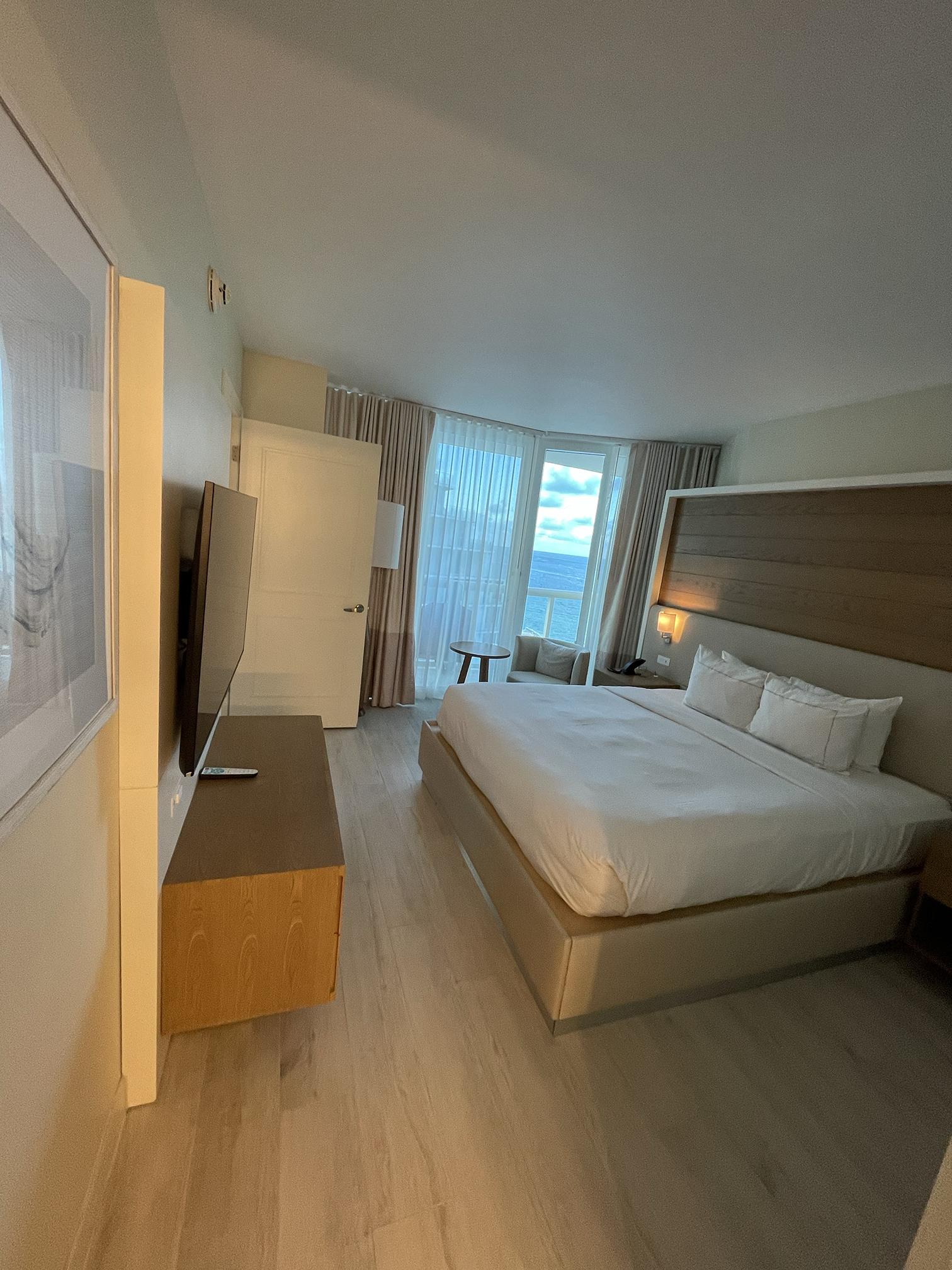 Room at Hilton Fort Lauderdale