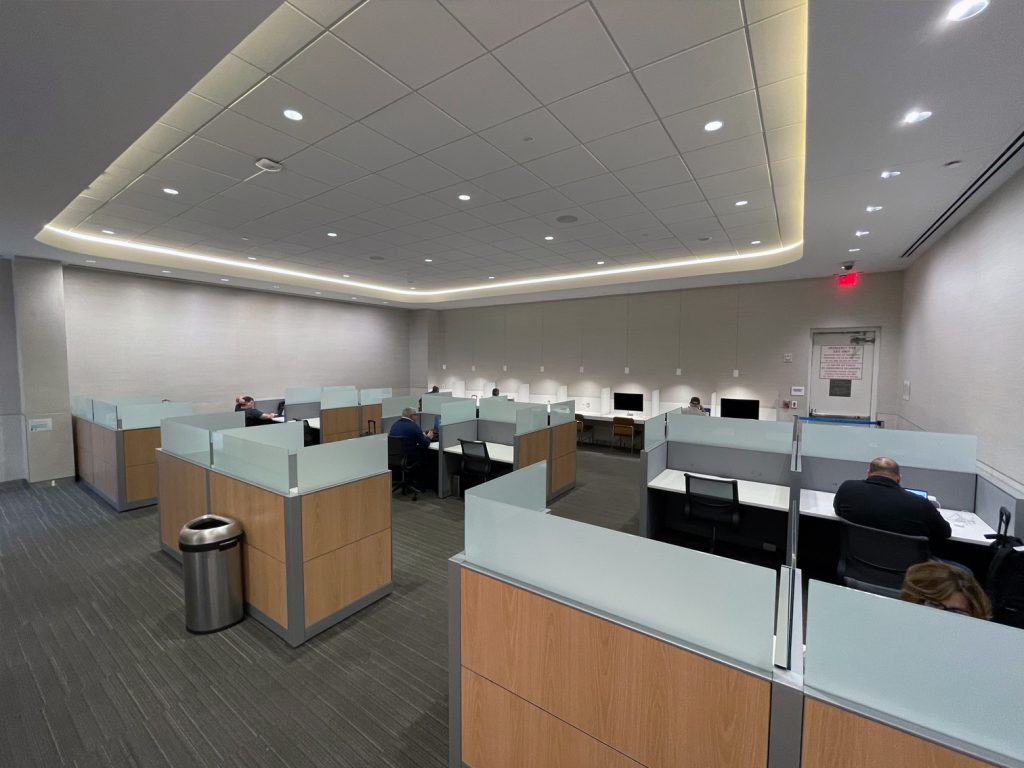 Quiet work area in Terminal A Admirals Club DFW