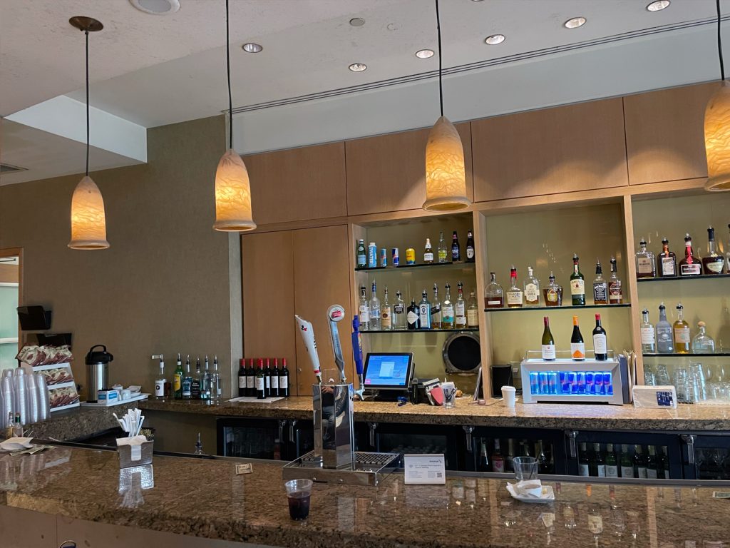 Full bar at Dallas Airport Terminal B Admirals Club