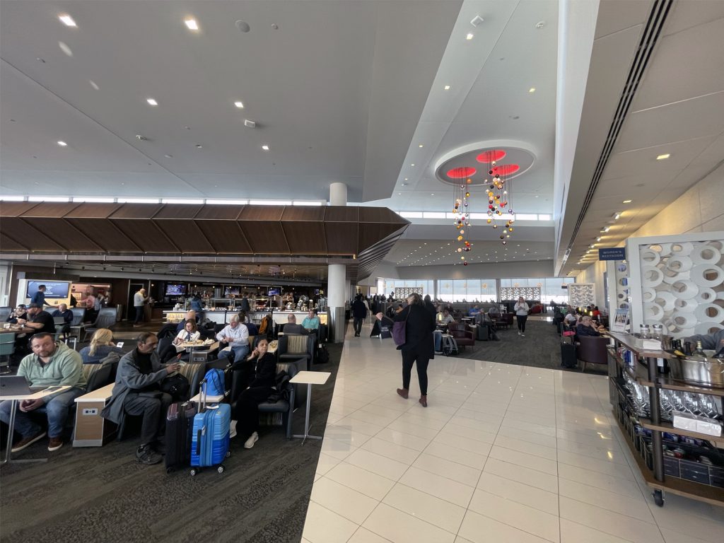 The new Delta Sky Club Concourse B in Atlanta